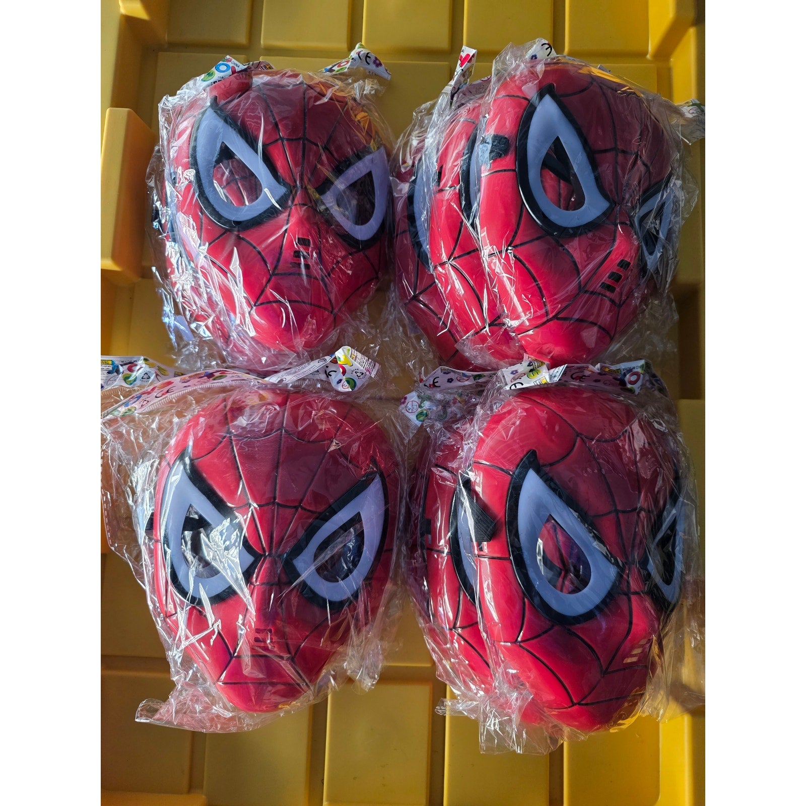 Spider-Man Kids Bundle – Walkie Talkies, Masks & Superhero Cape Playset